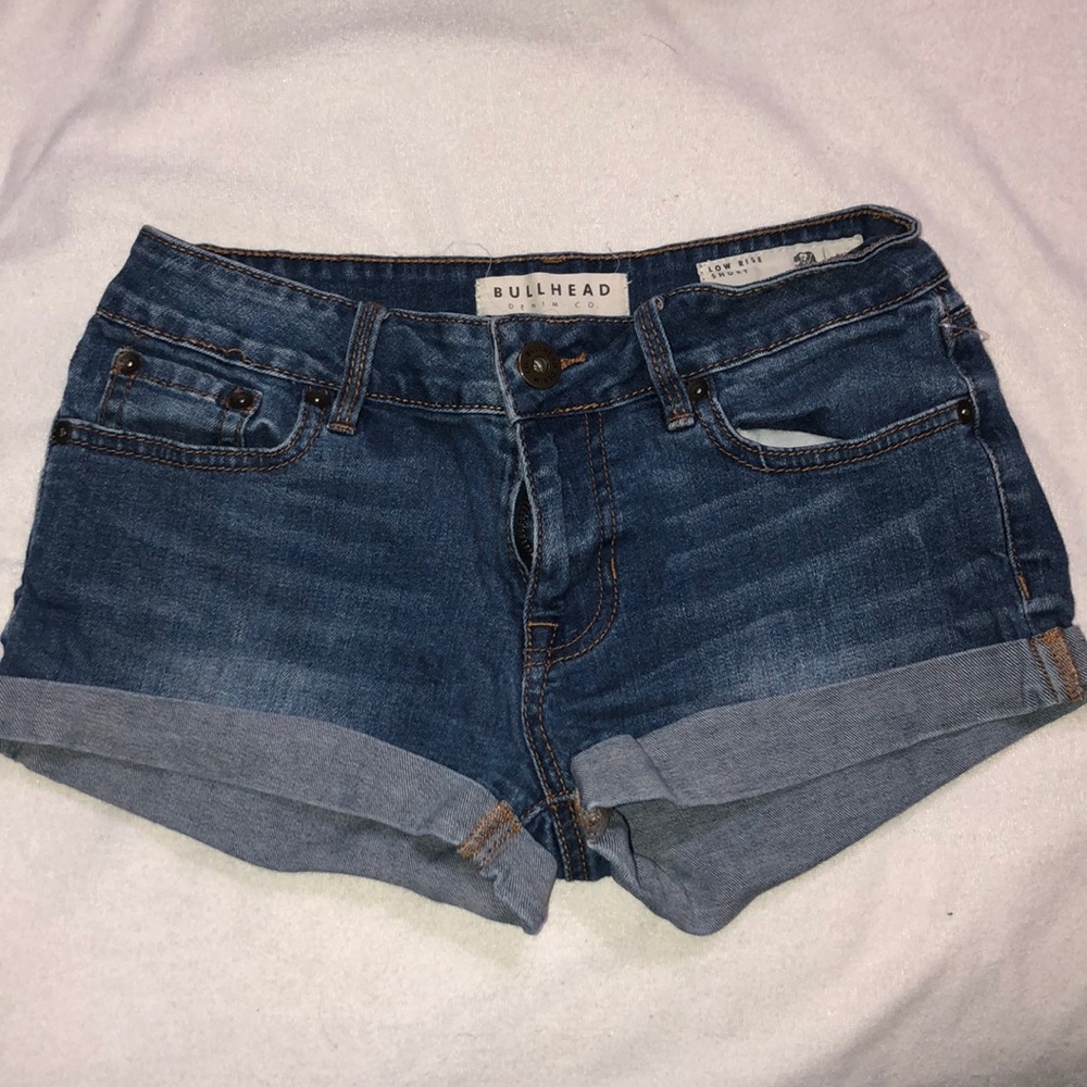 Bullhead Low Rise Shorts